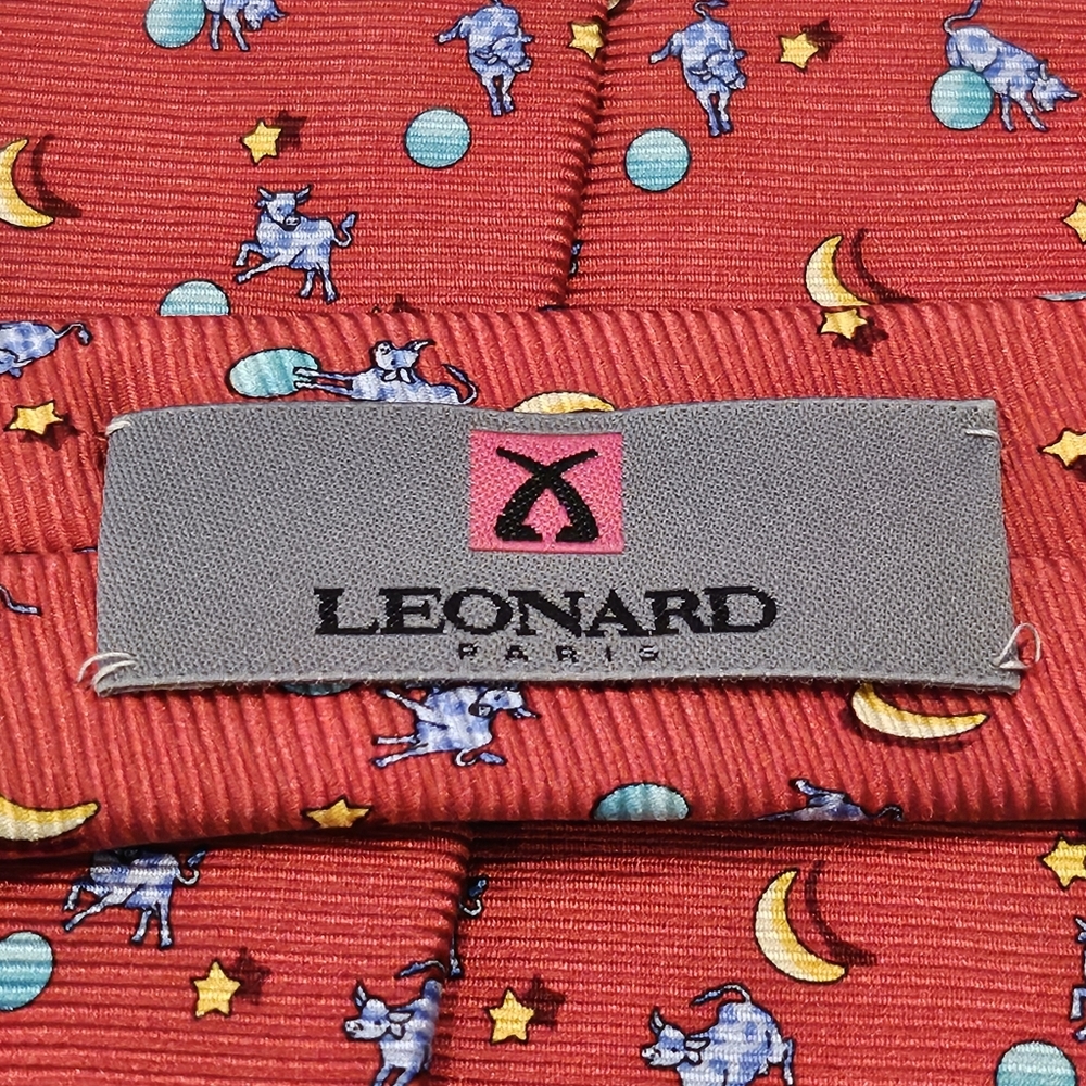 Leonard Paris Silk Men's Tie - Cow Jumping Over The Moon Red AOP - 3.75" Width - Picture 7 of 9